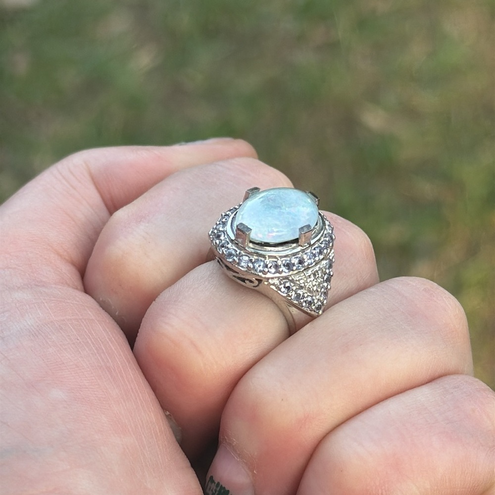 Size 6 Elegant Sterling Silver 925 faux Opal Ring India rhinestone